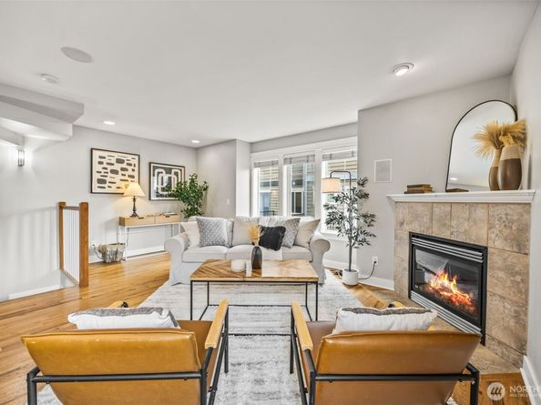 3219 21st Avenue W A, Seattle WA 98199