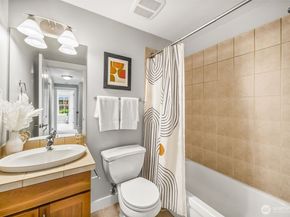 3219 21st Avenue W A, Seattle WA 98199