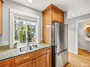 3219 21st Avenue W A, Seattle WA 98199