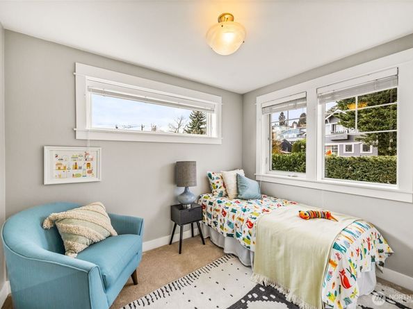 3219 21st Avenue W A, Seattle WA 98199