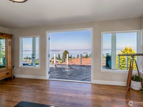 5037 33rd Avenue W, Everett WA 98203
