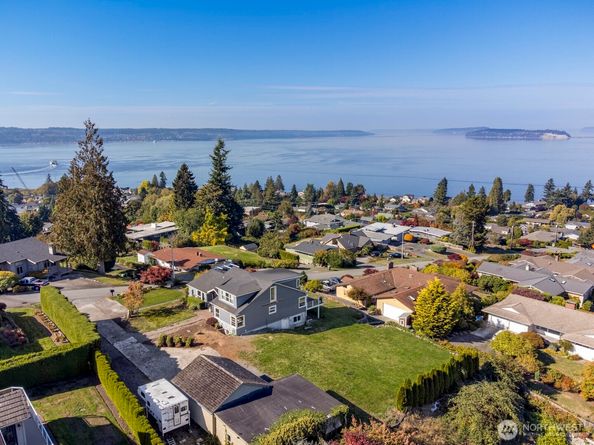 5037 33rd Avenue W, Everett WA 98203