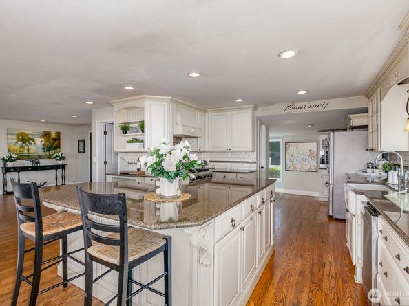 5037 33rd Avenue W, Everett WA 98203