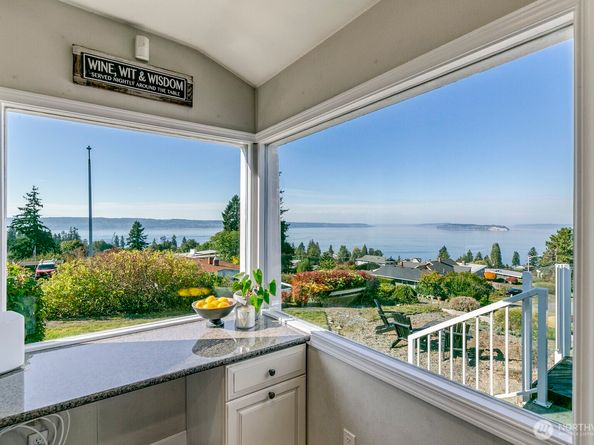 5037 33rd Avenue W, Everett WA 98203