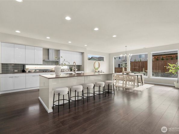 3670 SW Perth Place, Port Orchard WA 98367