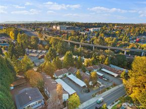 15625 42nd Avenue S C12, Tukwila WA 98188