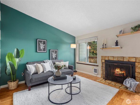 15625 42nd Avenue S C12, Tukwila WA 98188