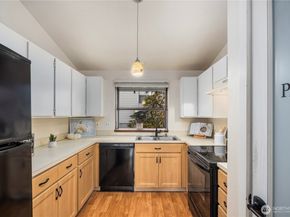 15625 42nd Avenue S C12, Tukwila WA 98188