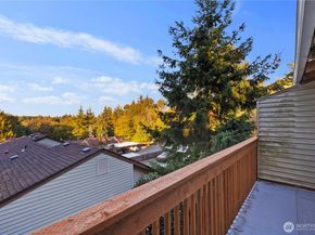 15625 42nd Avenue S C12, Tukwila WA 98188