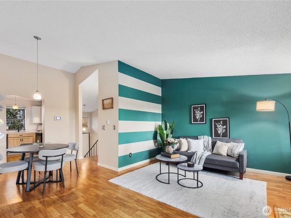 15625 42nd Avenue S C12, Tukwila WA 98188