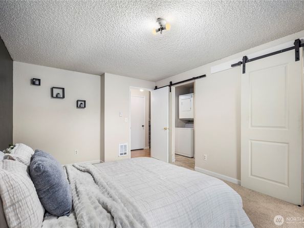 15625 42nd Avenue S C12, Tukwila WA 98188