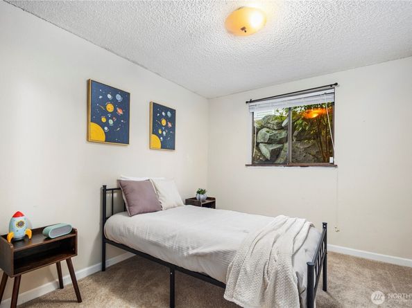 15625 42nd Avenue S C12, Tukwila WA 98188