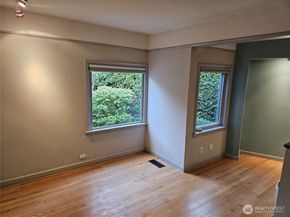 2822 Prosch Avenue W, Seattle WA 98119