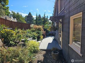 2822 Prosch Avenue W, Seattle WA 98119