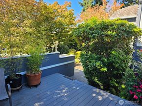 2822 Prosch Avenue W, Seattle WA 98119