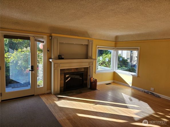 2822 Prosch Avenue W, Seattle WA 98119