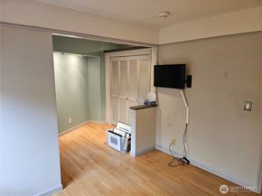 2822 Prosch Avenue W, Seattle WA 98119