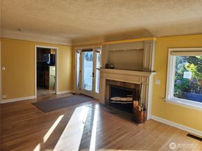 2822 Prosch Avenue W, Seattle WA 98119