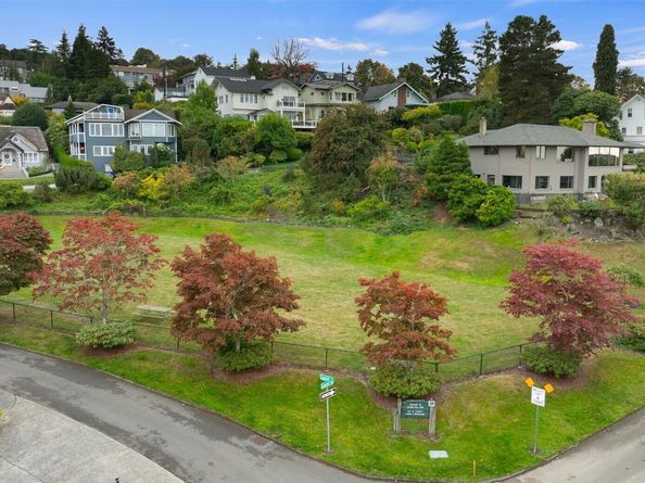 3323 Federal Avenue, Everett WA 98201
