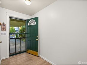 1218 NE 30th St, Auburn WA 98002