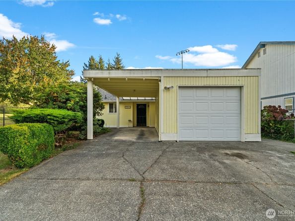 1218 NE 30th St, Auburn WA 98002