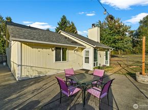 1218 NE 30th St, Auburn WA 98002