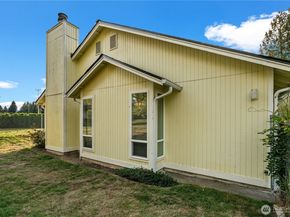 1218 NE 30th St, Auburn WA 98002