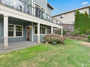 2744 NW Pine Cone Place, Issaquah WA 98027