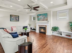 2744 NW Pine Cone Place, Issaquah WA 98027
