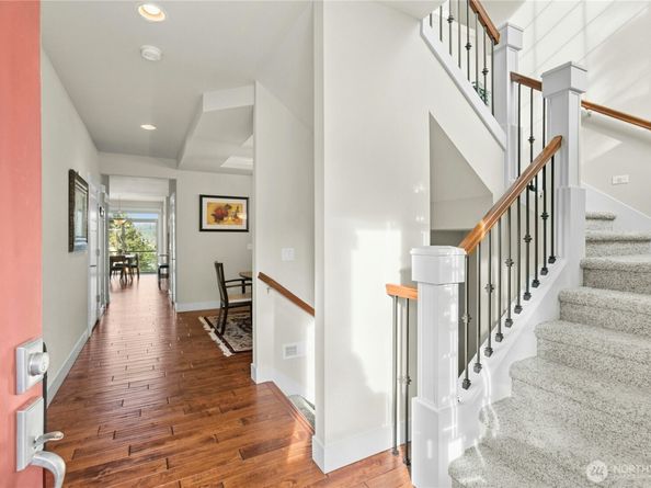 2744 NW Pine Cone Place, Issaquah WA 98027