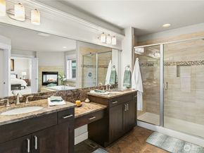 2744 NW Pine Cone Place, Issaquah WA 98027