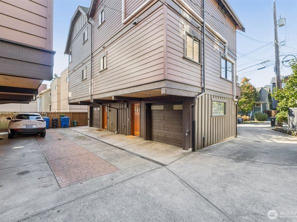 3634 Palatine Avenue N B, Seattle WA 98103