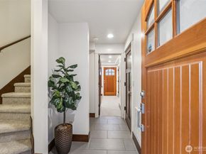 3634 Palatine Avenue N B, Seattle WA 98103