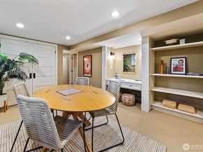 3879 44th Avenue NE, Seattle WA 98105