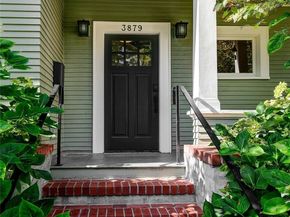 3879 44th Avenue NE, Seattle WA 98105