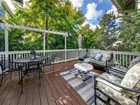 3879 44th Avenue NE, Seattle WA 98105