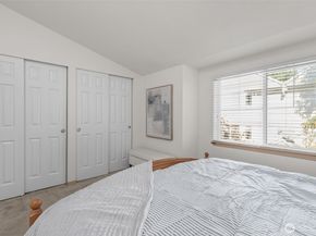 1140 N 92nd Street, Seattle WA 98103