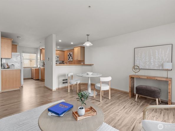 1140 N 92nd Street, Seattle WA 98103