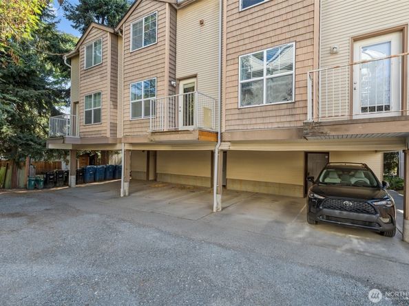 1140 N 92nd Street, Seattle WA 98103