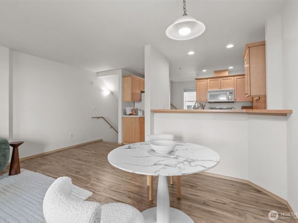 1140 N 92nd Street, Seattle WA 98103