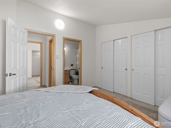 1140 N 92nd Street, Seattle WA 98103