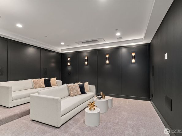 10230 SE 13th Place, Bellevue WA 98004