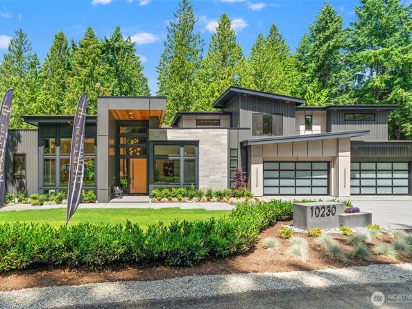 10230 SE 13th Place, Bellevue WA 98004