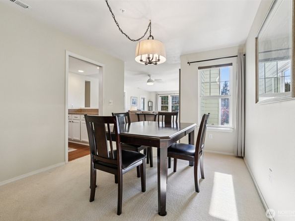 4109 224th Lane SE 207, Issaquah WA 98029