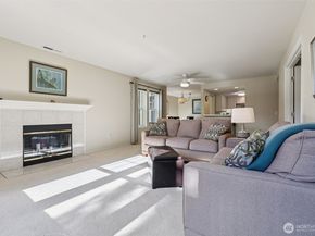 4109 224th Lane SE 207, Issaquah WA 98029