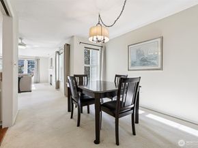 4109 224th Lane SE 207, Issaquah WA 98029