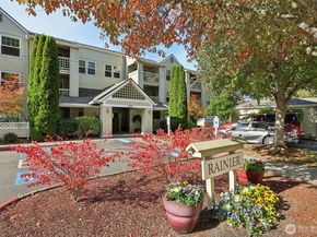 4109 224th Lane SE 207, Issaquah WA 98029