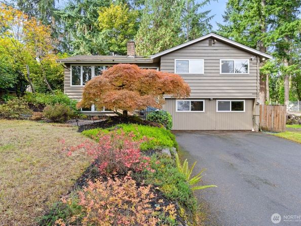 17015 32nd Avenue NE, Lake Forest Park WA 98155