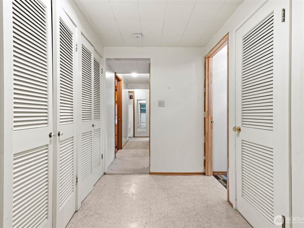 17015 32nd Avenue NE, Lake Forest Park WA 98155