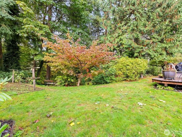 17015 32nd Avenue NE, Lake Forest Park WA 98155